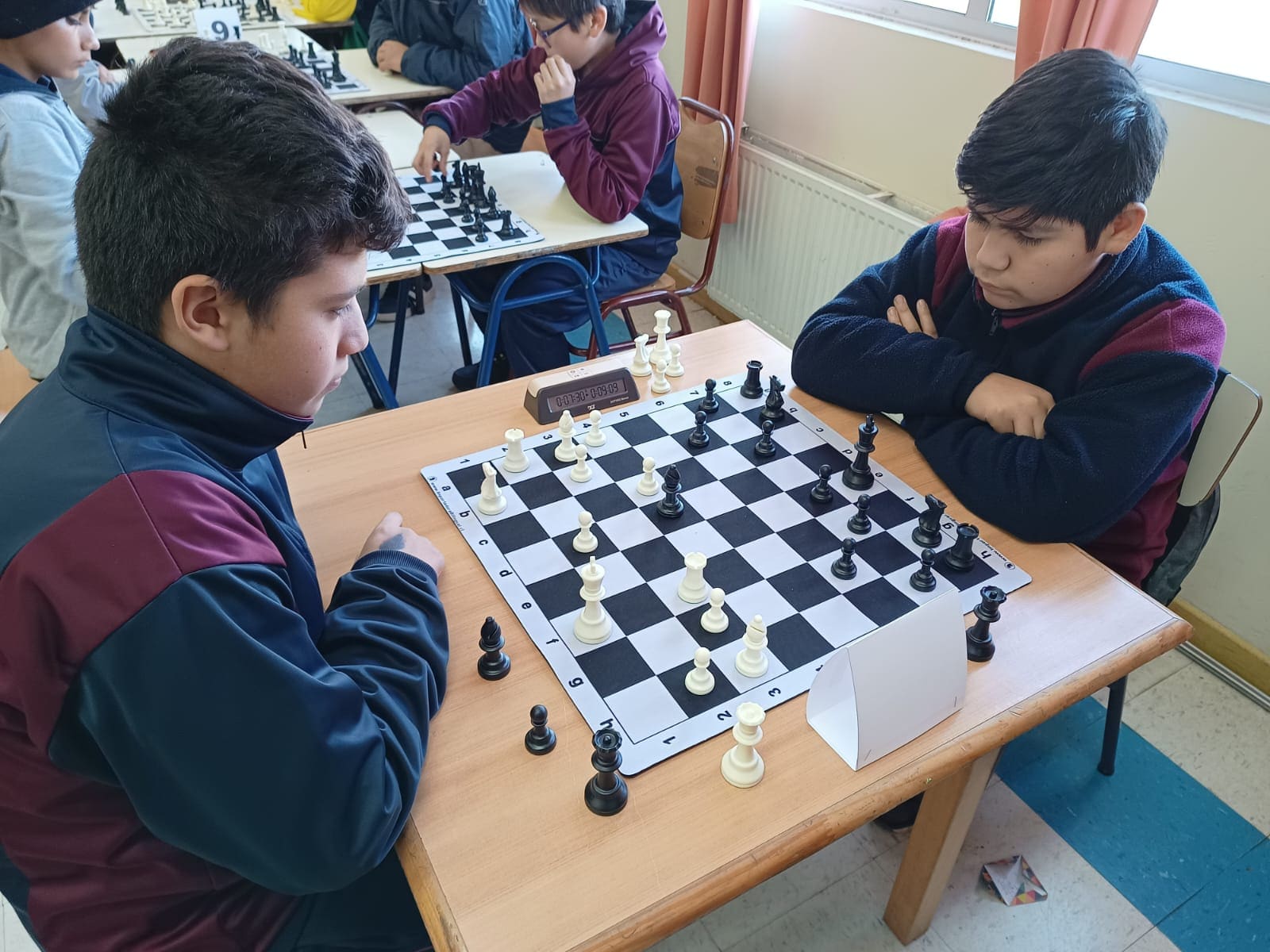 ESTUDIANTES DE 8º BÁSICO LOGRAN DESTACADA PARTICIPACION EN TORNEO COMUNAL DE AJEDREZ